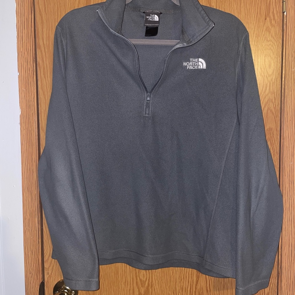 The North Face mens fleece pullover